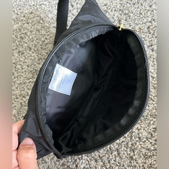 NEW Adidas Core Waist Fanny Pack - Picture 4 of 10